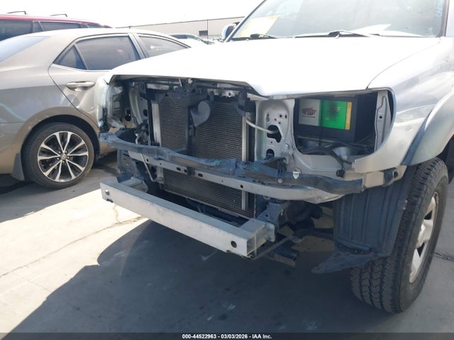 Toyota Tacoma Prerunner 2015 5TFJX4GN8FX044661 Image 6