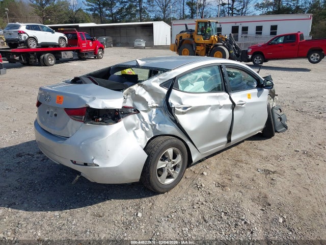 Продаж на аукціоні авто 2015 Hyundai Elantra Se, vin: 5NPDH4AE3FH567780, номер лоту: 44522976