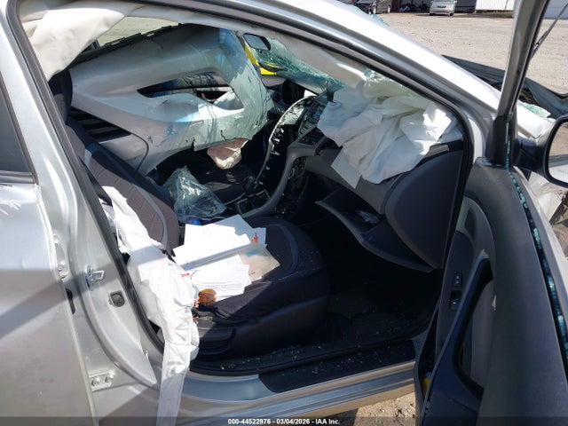 Продаж на аукціоні авто 2015 Hyundai Elantra Se, vin: 5NPDH4AE3FH567780, номер лоту: 44522976