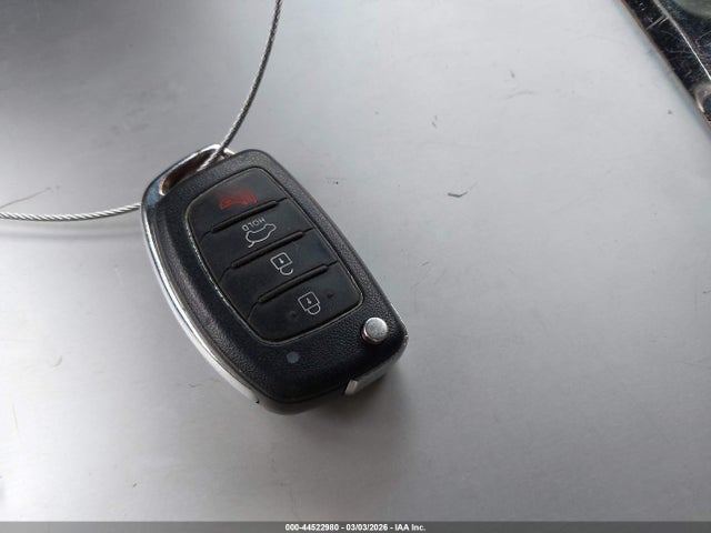 5XYZTDLB4GG342686 Hyundai Santa Fe Sport 2.4l