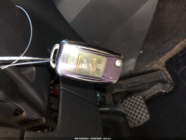 WVGAV7AX3FW508538 Volkswagen Tiguan Sel