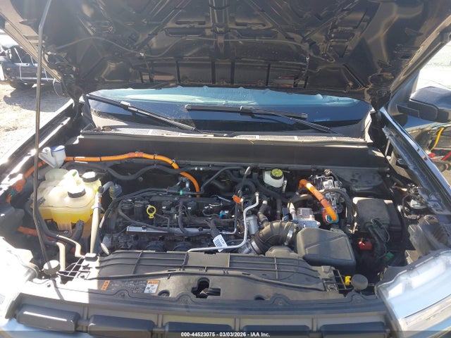 3FTTW8E3XNRA72957 Ford Maverick Lariat