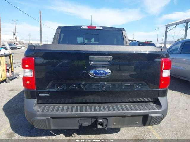 3FTTW8E3XNRA72957 Ford Maverick Lariat