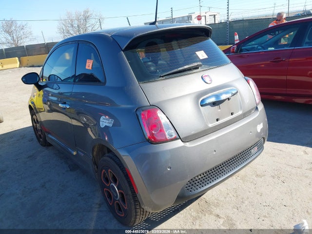 2013 FIAT 500E 3C3CFFGEXDT744380 Photo 2