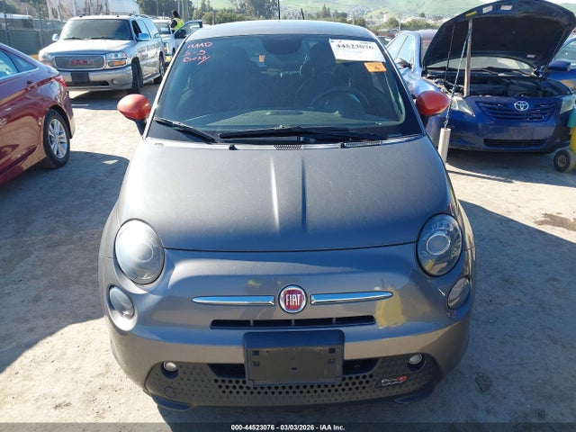 2013 FIAT 500E 3C3CFFGEXDT744380 Photo 5