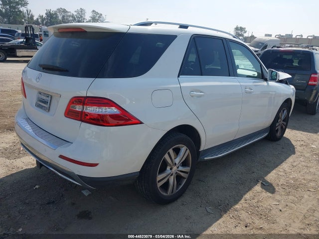 2015 MERCEDES-BENZ ML 350 4JGDA5JB0FA507894 Photo 3