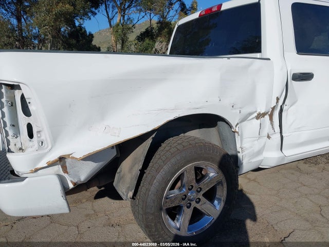 3C6RR6KT7HG787020 RAM 1500 Express 4x2 5&#039;7 Box