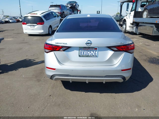 3N1AB8CV1MY311388 Nissan Sentra Sv Xtronic Cvt