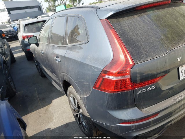 2025 VOLVO XC60 YV4M12RC3S1170726 Photo 2