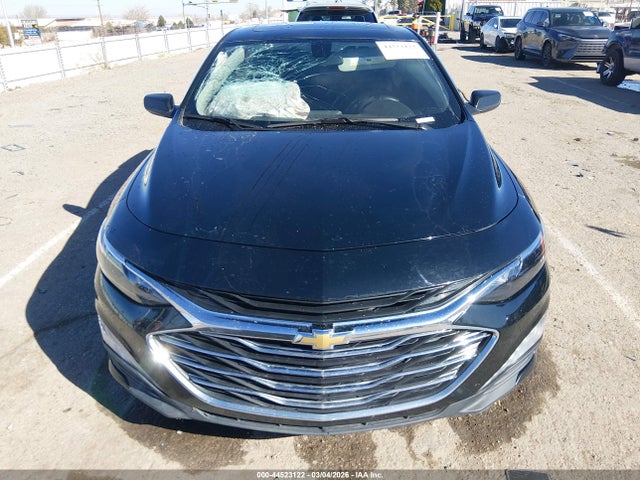 1G1ZD5ST7NF116440 Chevrolet Malibu Fwd Lt