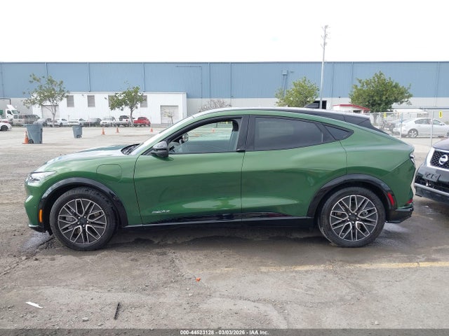 Ford Mustang Mach-e Premium 2024 3FMTK3R42RMA51066 Image 14
