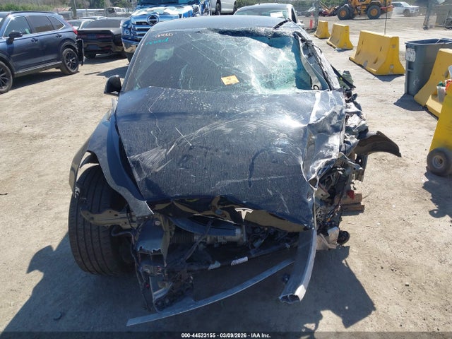 44523155 :رقم المزاد ، 5YJ3E1EC3NF138602 vin ، 2022 Tesla Model 3 Performance Dual Motor All-wheel Drive مزاد بيع