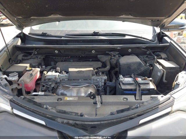 Toyota Rav4 Xle 2017 2T3RFREV1HW612732 Image 10
