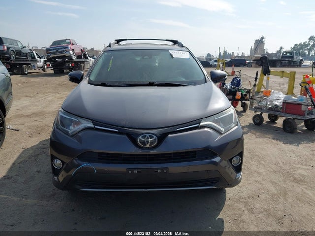 Toyota Rav4 Xle 2017 2T3RFREV1HW612732 Image 12