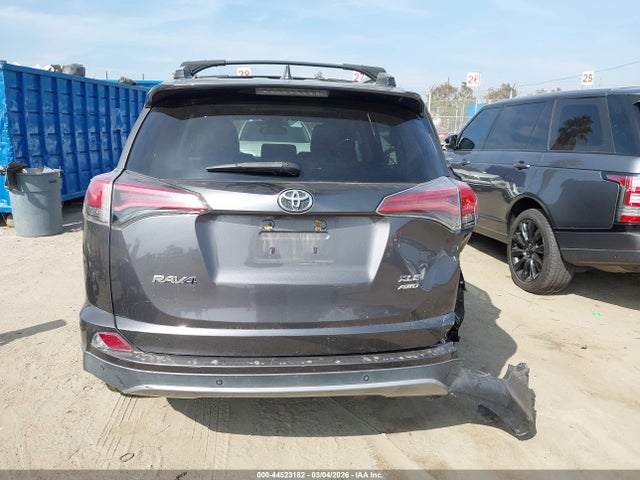 Toyota Rav4 Xle 2017 2T3RFREV1HW612732 Image 16