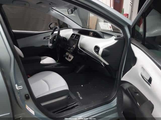 JTDKBRFU0G3526929 Toyota Prius Two