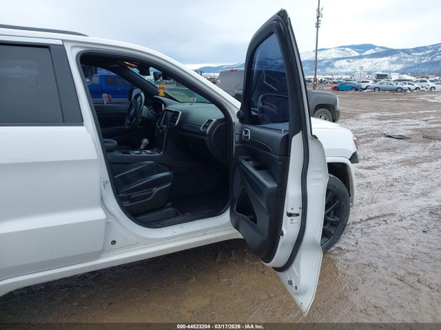 2017 Jeep Grand Cherokee Altitude 4x4 მანქანა იყიდება აუქციონზე, vin: 1C4RJFAG6HC733845, აუქციონის ნომერი: 44523204
