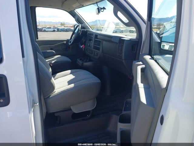 1GAZGPFG1H1237076 Chevrolet Express 3500 Lt