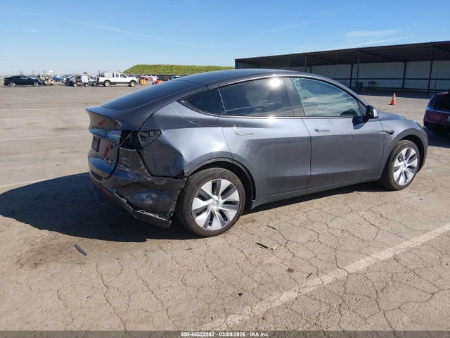 2023 TESLA MODEL Y 7SAYGDEE7PF928378 Photo 3