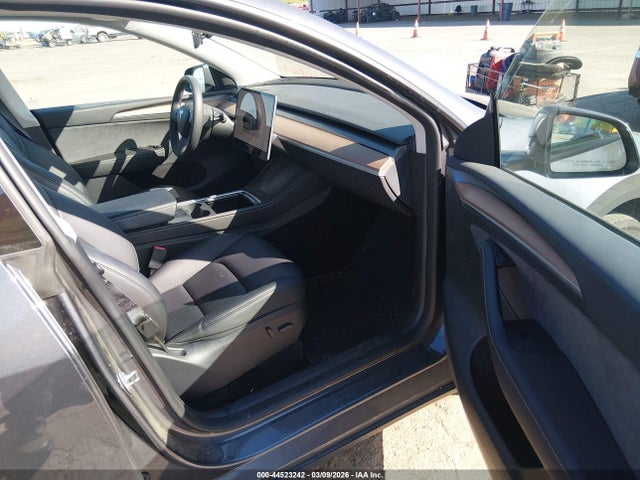 2023 TESLA MODEL Y 7SAYGDEE7PF928378 Photo 4