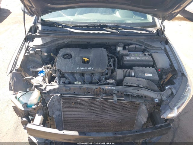 KMHD84LFXJU557327 Hyundai ELANTRA SEL