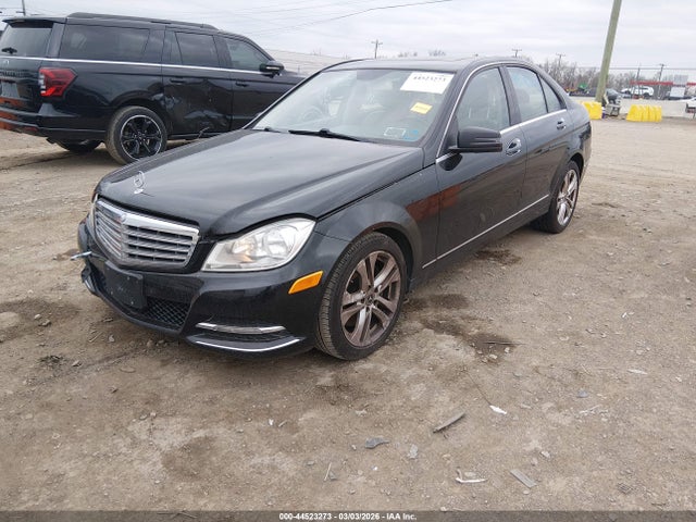 Продажа на аукционе авто 2013 Mercedes-benz C 300 Luxury 4matic, vin: WDDGF8ABXDR277743, номер лота: 44523273
