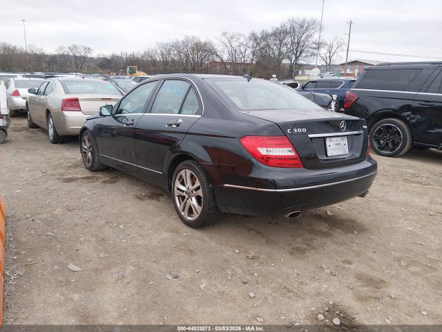Продажа на аукционе авто 2013 Mercedes-benz C 300 Luxury 4matic, vin: WDDGF8ABXDR277743, номер лота: 44523273