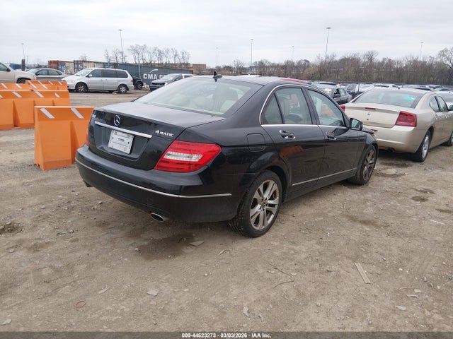 Продажа на аукционе авто 2013 Mercedes-benz C 300 Luxury 4matic, vin: WDDGF8ABXDR277743, номер лота: 44523273