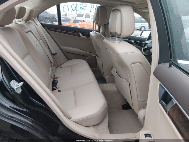 Продажа на аукционе авто 2013 Mercedes-benz C 300 Luxury 4matic, vin: WDDGF8ABXDR277743, номер лота: 44523273