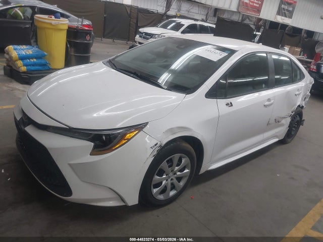 Toyota COROLLA LE 2021 5YFEPMAEXMP230482 Image 2