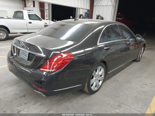 Mercedes-Benz S 550 2014 WDDUG8CB2EA006981 Image 4