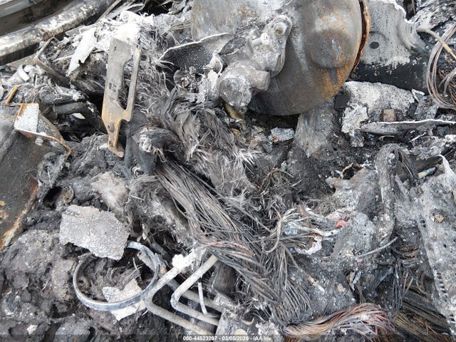 2009 JAGUAR XKR SAJWA45C699B29469 Photo 8