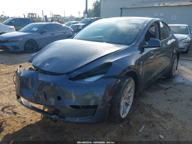 2023 TESLA MODEL Y 7SAYGDEE1PF799151 Photo 1