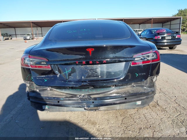 2015 TESLA MODEL S 5YJSA1E21FF105775 Photo 5
