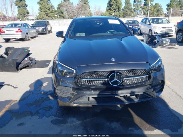 44523344 :رقم المزاد ، W1KZF8DB6NB038043 vin ، 2022 Mercedes-benz E 350 مزاد بيع