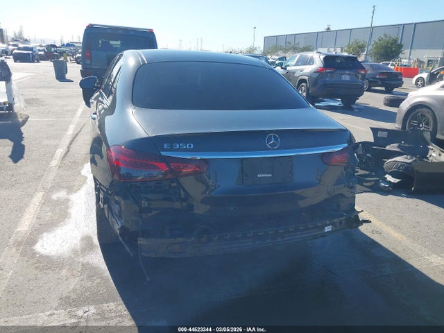 44523344 :رقم المزاد ، W1KZF8DB6NB038043 vin ، 2022 Mercedes-benz E 350 مزاد بيع