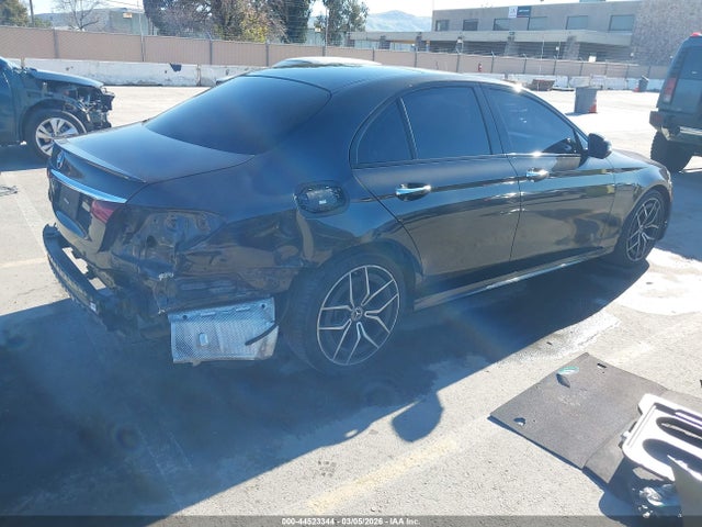 44523344 :رقم المزاد ، W1KZF8DB6NB038043 vin ، 2022 Mercedes-benz E 350 مزاد بيع