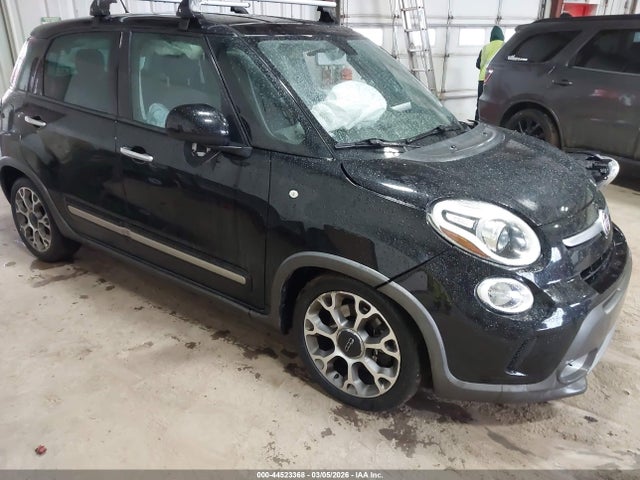 2014 FIAT 500L ZFBCFADH9EZ023381 Photo 0