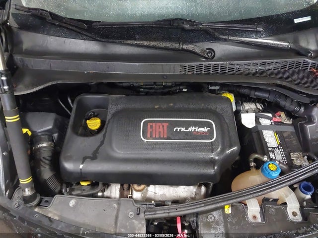 2014 FIAT 500L ZFBCFADH9EZ023381 Photo 9