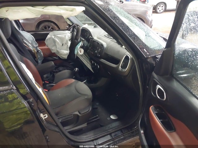 2014 FIAT 500L ZFBCFADH9EZ023381 Photo 4