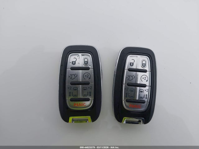 2018 Chrysler Pacifica Touring Plus მანქანა იყიდება აუქციონზე, vin: 2C4RC1FG3JR157408, აუქციონის ნომერი: 44523379
