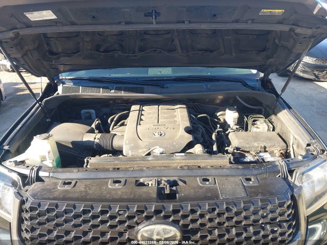 5TFRM5F15JX132589 Toyota Tundra Sr 4.6l V8