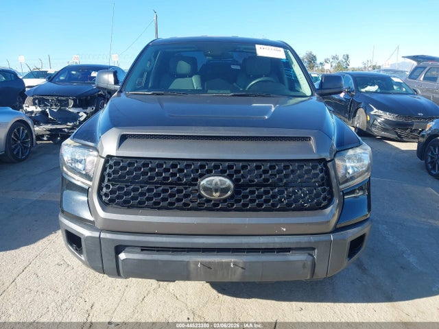5TFRM5F15JX132589 Toyota Tundra Sr 4.6l V8