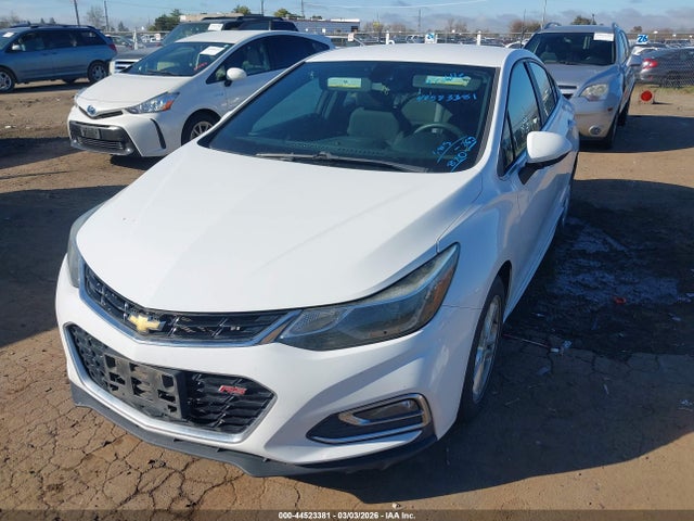 Chevrolet Cruze Lt Auto 2017 1G1BE5SM1H7214918 Image 2