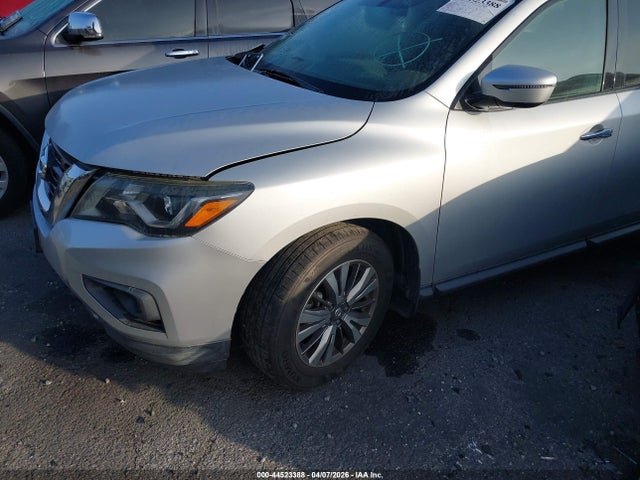Nissan Pathfinder S 2019 5N1DR2MN0KC606825 Image 2