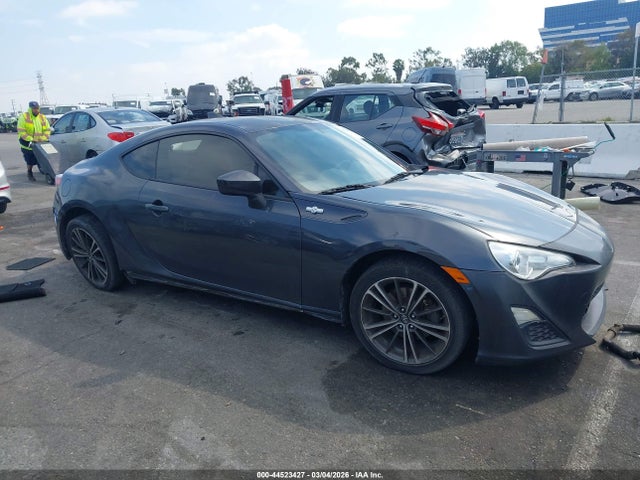 Scion FR-S 2015 JF1ZNAA19F8712982 Image 13
