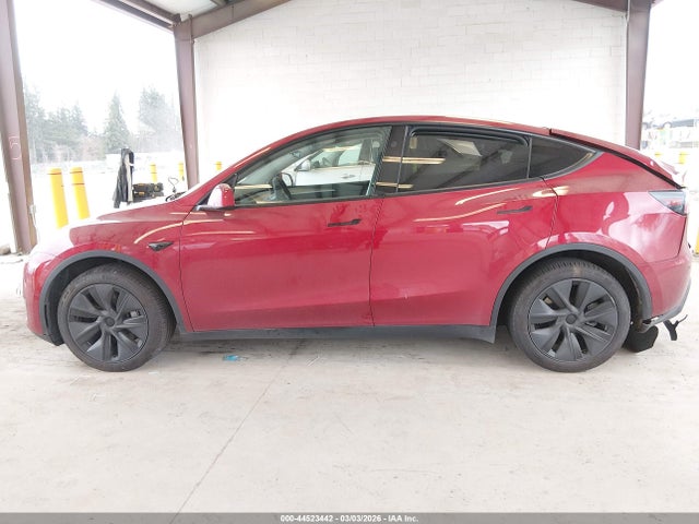 2025 Tesla Model Y Long Range Dual Motor All-wheel Drive მანქანა იყიდება აუქციონზე, vin: 7SAYGDEE3SA340743, აუქციონის ნომერი: 44523442