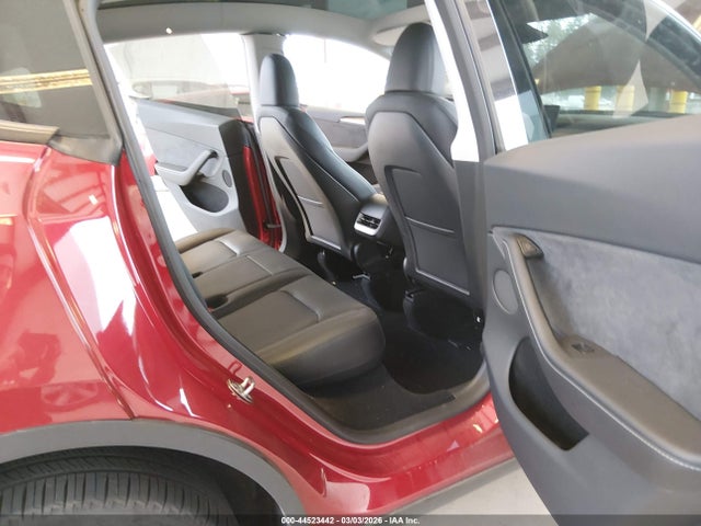 2025 Tesla Model Y Long Range Dual Motor All-wheel Drive მანქანა იყიდება აუქციონზე, vin: 7SAYGDEE3SA340743, აუქციონის ნომერი: 44523442
