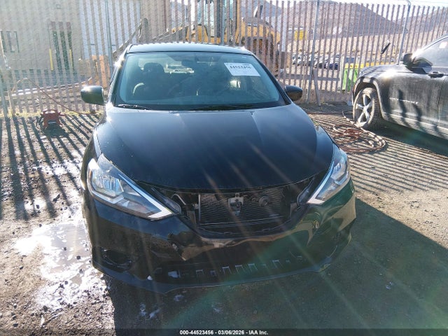 3N1AB7AP3KY358045 Nissan SENTRA SV