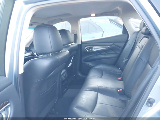 JN1BY1AP8HM740793 Infiniti Q70 3.7